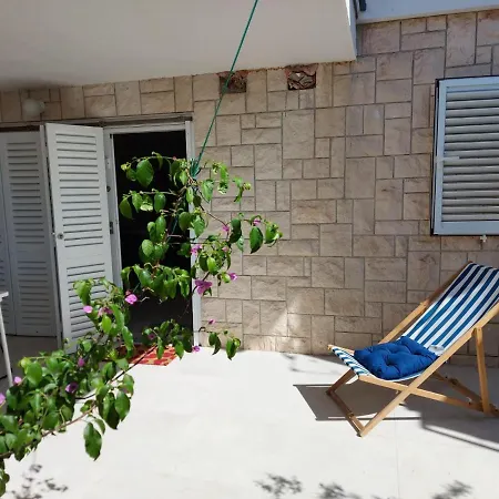 Ra For 2 People In * בול